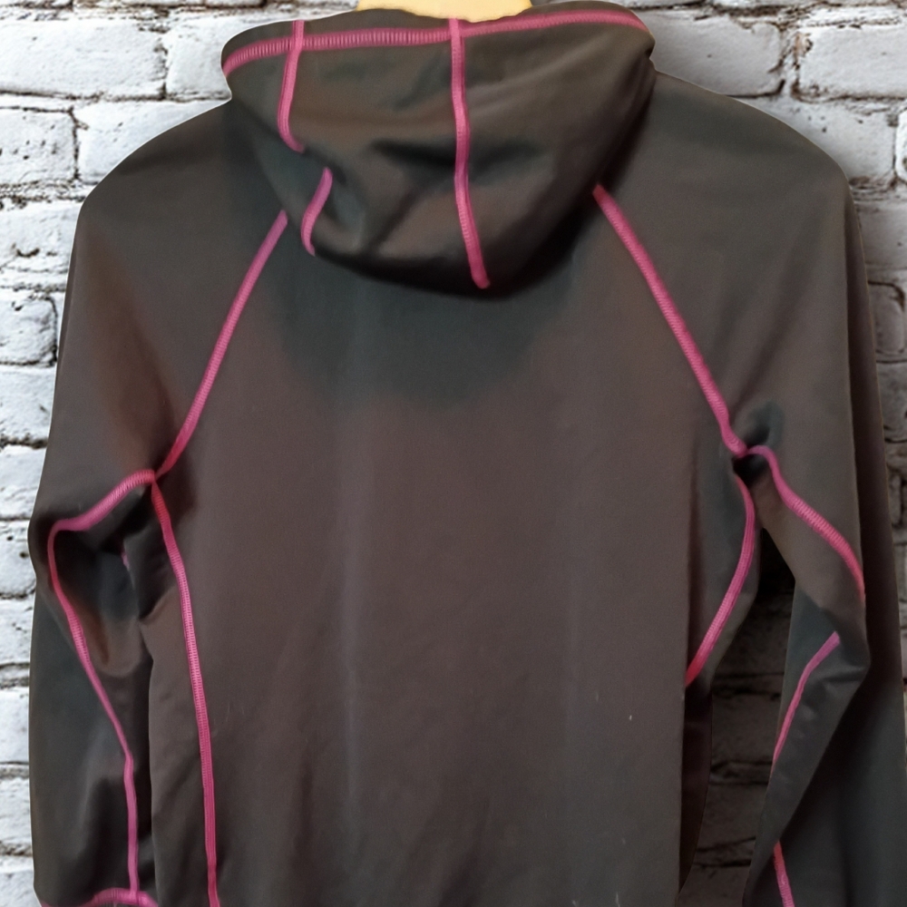 Women's Nike Therma Fit Swoosh Hoodie Size Small Black With Hot Pink - Picture 2 of 5